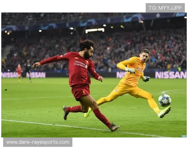 足球明星与球队整体实力的区别及其相互作用分析