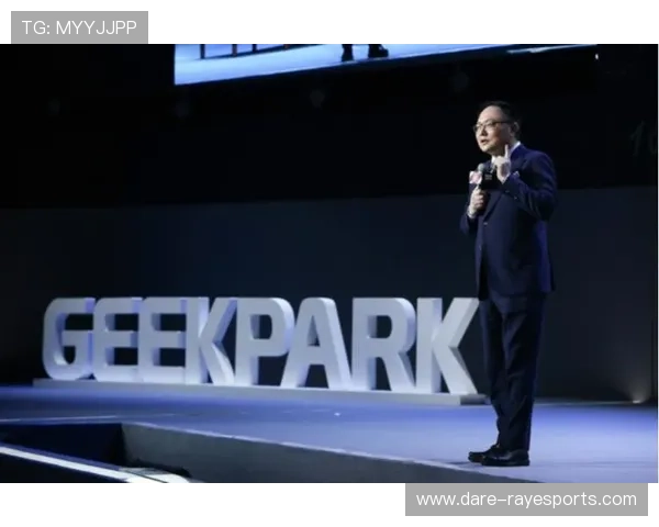 足球球星戴表风潮：揭秘运动员腕表选择背后的时尚与科技密码